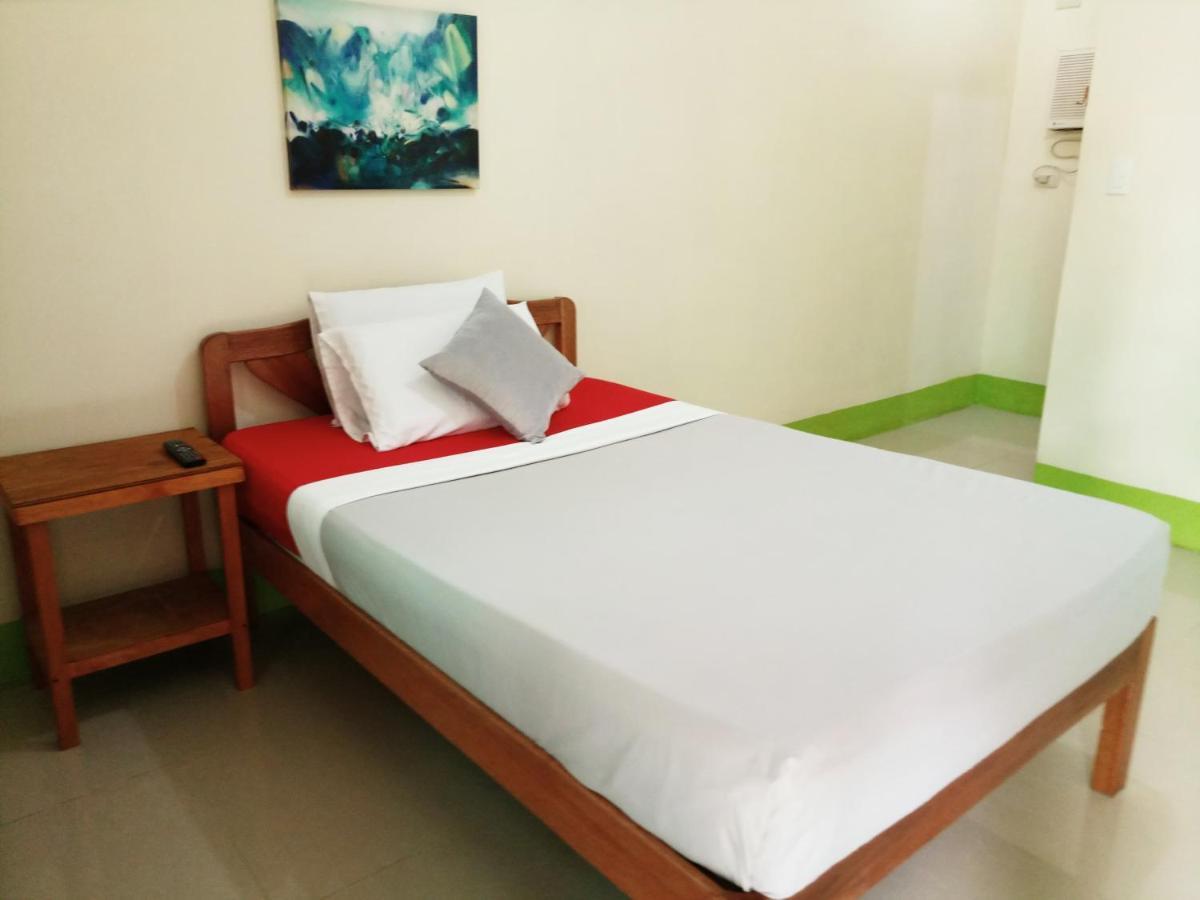 Green Park Tourist Inn Puerto Princesa ภายนอก รูปภาพ