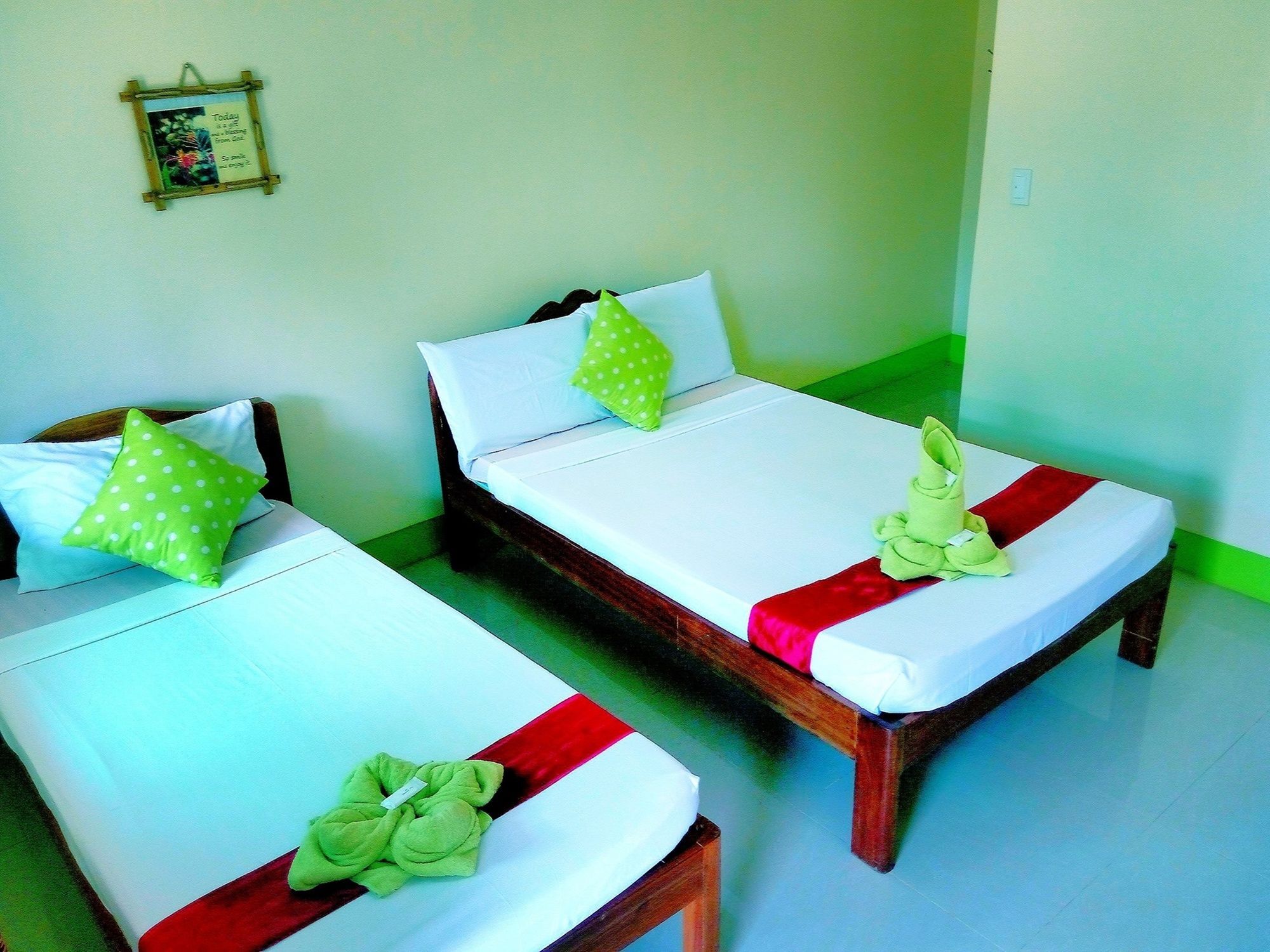 Green Park Tourist Inn Puerto Princesa ภายนอก รูปภาพ